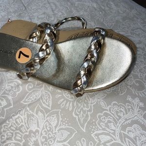 Tahiti gold sandals worn only 2 times